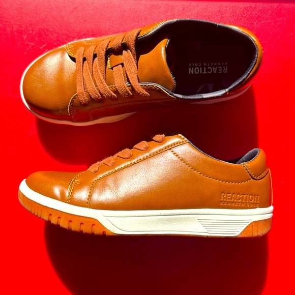 Kenneth Cole Youth boy Size 3 Lace up shoes -wore once for a wedding - Picture 1 of 4